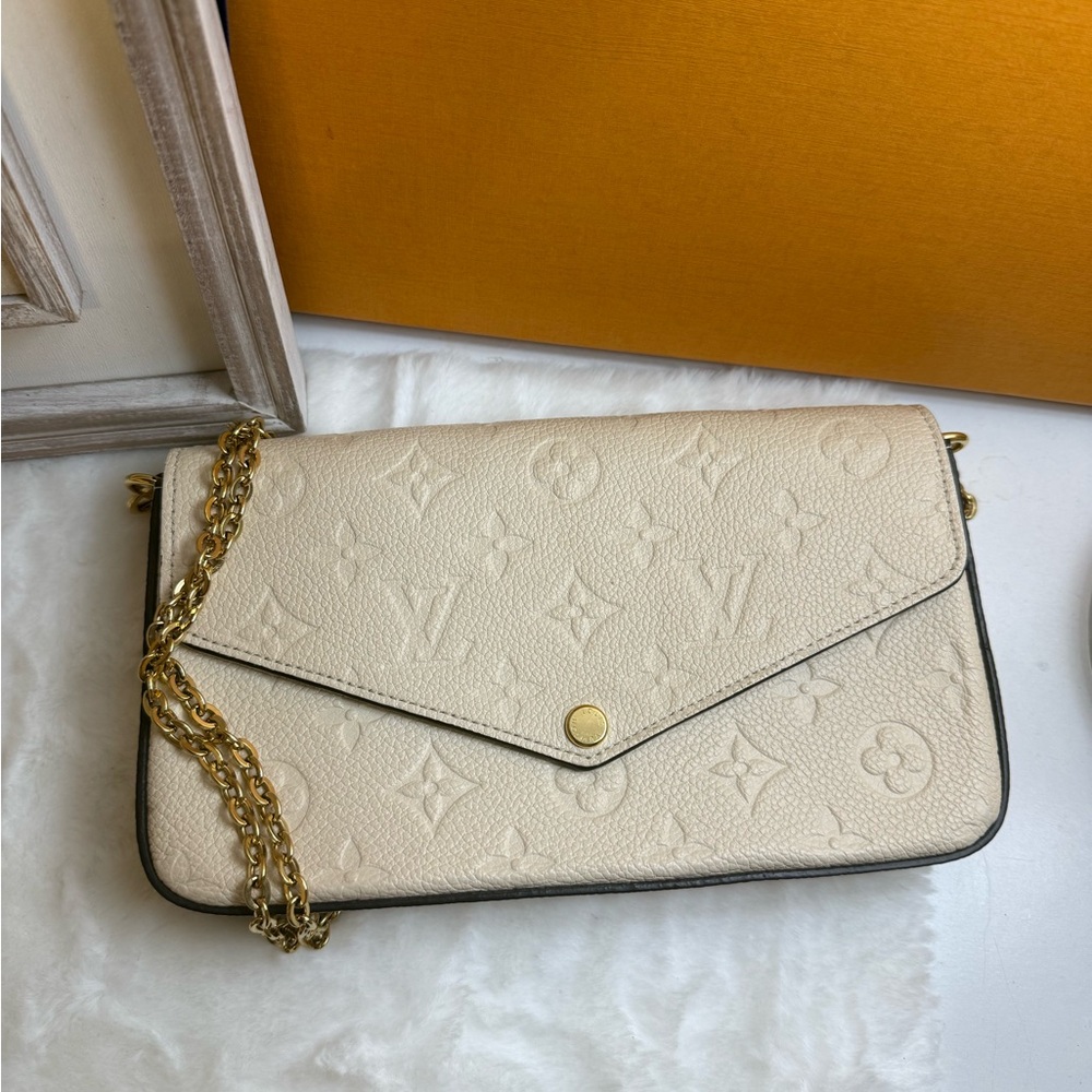 Louis Vuitton Cream Felicie Pochette